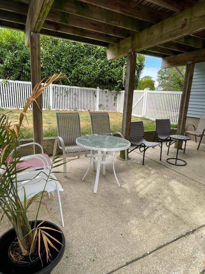 Guest Room Eatontown Bagian luar foto